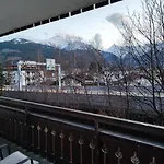 Alpine شقة *